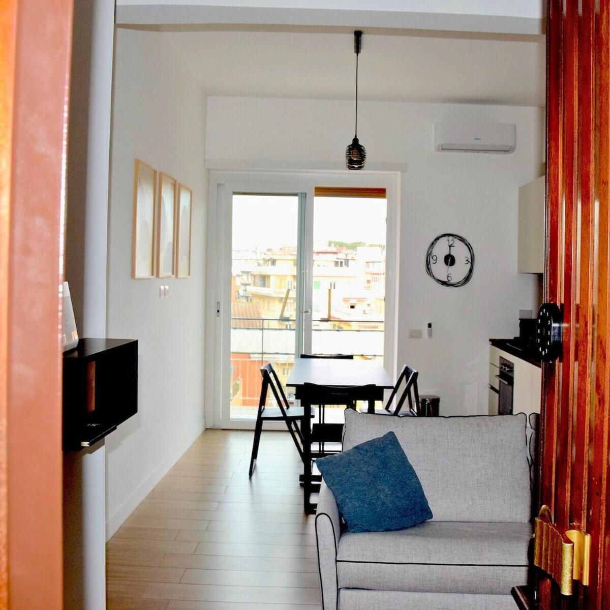 Casa Sisto Apartment โรม ภายนอก รูปภาพ